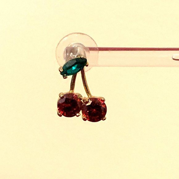 NWOT Authentic Kate Spade Captivatingly Charming Ma Cherie' Cherry Crystal Studs - Picture 5 of 9